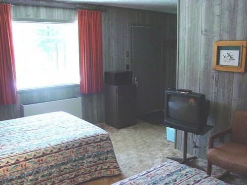 Woodland Motor Motel 2*